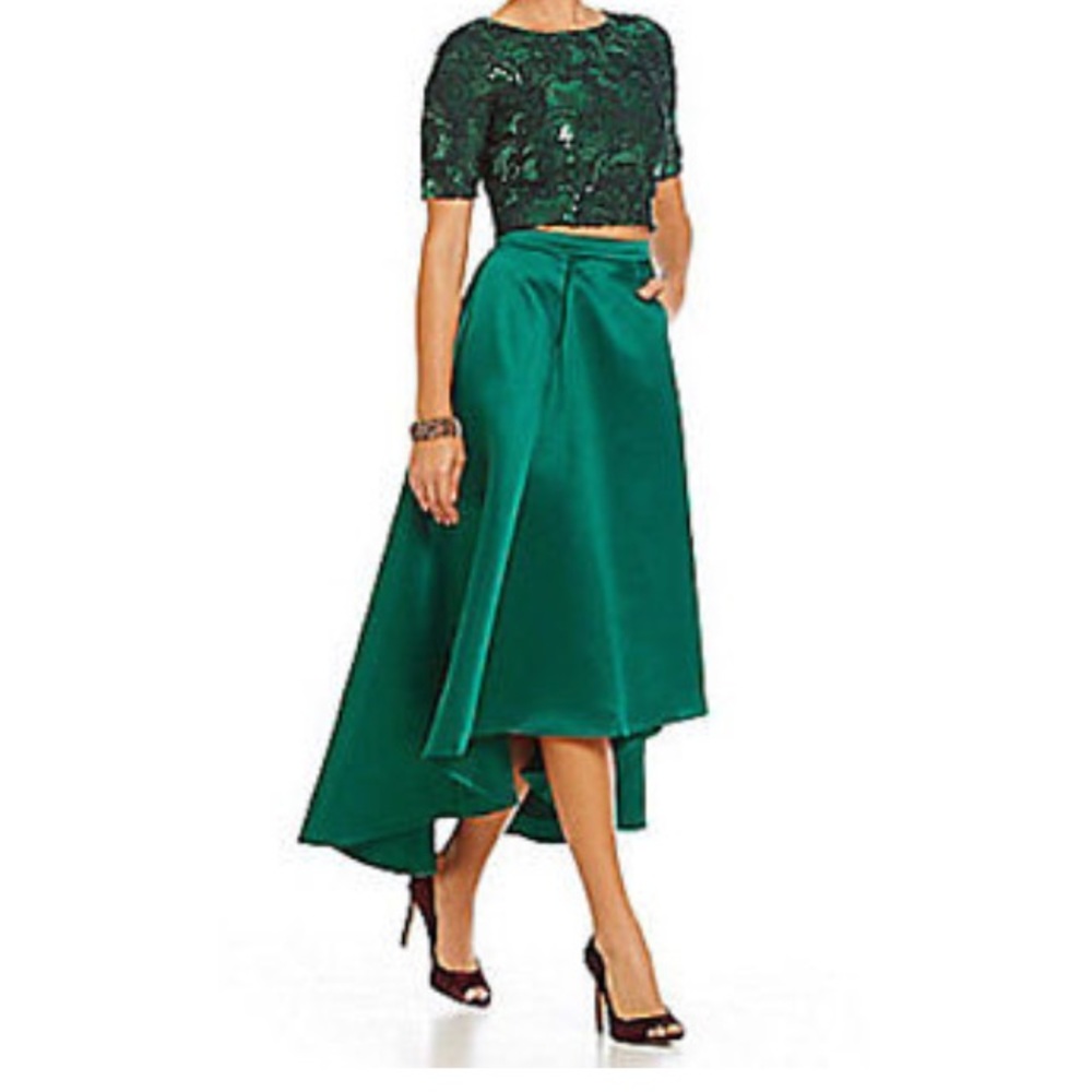 Belle Badgley mischka emerald lace & satin